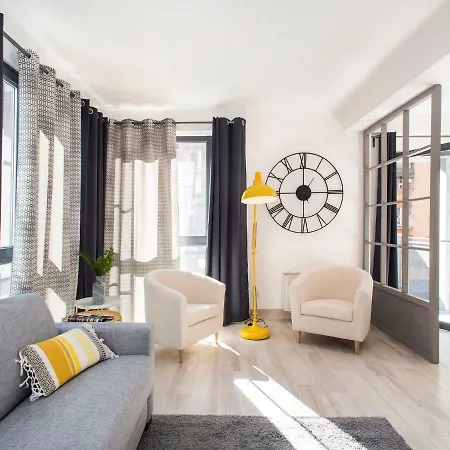 Skytower Apartmán Řím